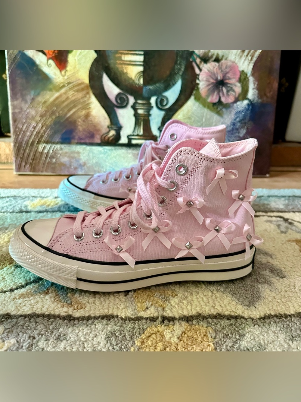 pink converse platforms w bows & studs / size 8